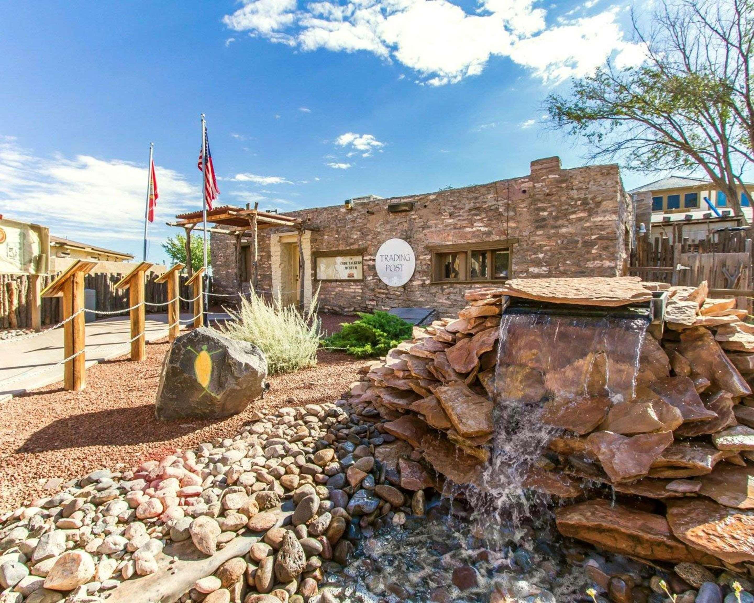 Navajoland Hotel Tuba City Exteriör bild
